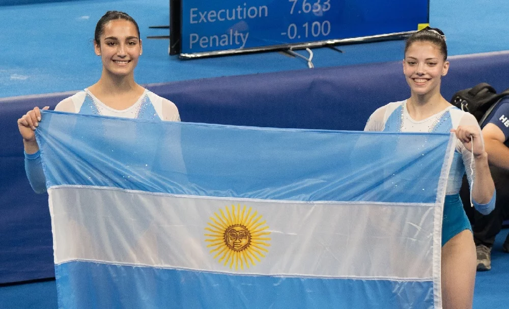 En este momento estás viendo Gimnasia: ARTÍSTICA Y RÍTMICA | PARTICIPARON CUATRO GIMNASTAS EN LOS JUEGOS MUNDIALES UNIVERSITARIOS
