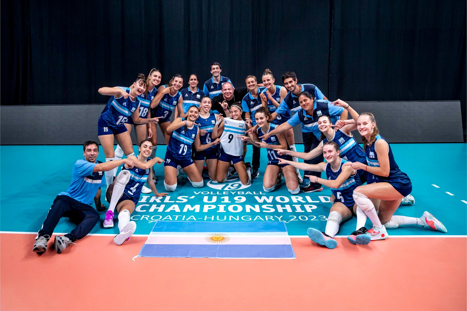 En este momento estás viendo Vóley femenino: LAS PANTERITAS U19 CONSIGUIERON EL 9º PUESTO EN EL MUNDIAL DE HUNGRÍA Y CROACIA