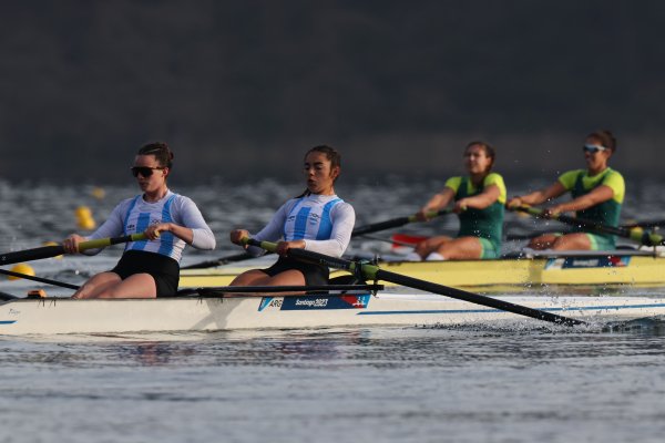 En este momento estás viendo JJPP Santiago 2023: REMO | CUATRO BOTES MAS A LAS FINALES A