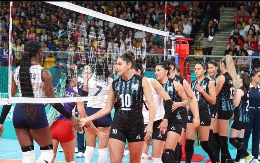 En este momento estás viendo JJPP SANTIAGO 2023: VÓLEY FEMENINO | LAS PANTERAS VAN POR EL BRONCE