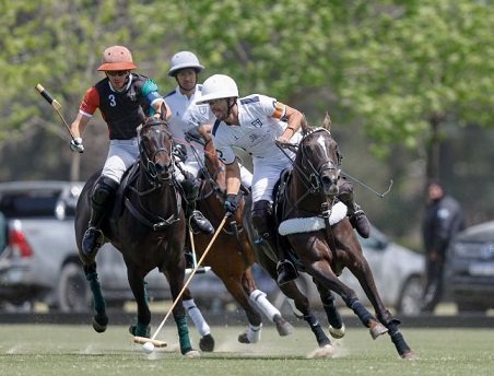 En este momento estás viendo Polo masculino: POR EL TORNEO CLASIFICACIÓN, SE DEFINIERON LOS CUATRO EQUIPOS QUE BUSCARÁN LLEGAR AL ABIERTO DE PALERMO