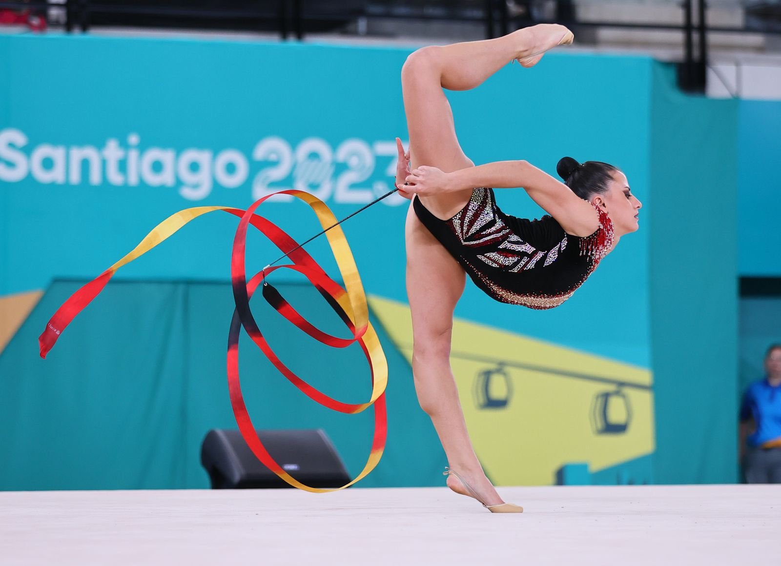 En este momento estás viendo JJPP Santiago 2023: GIMNASIA RÍTMICA | 4° PUESTO PARA CELESTE D’ARCÁNGELO EN LA FINAL DE MAZAS