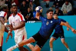 Lee más sobre el artículo JJPP Santiago 2023: HANDBALL MASCULINO | LOS GLADIADORES ESTÁN EN SEMIFINALES
