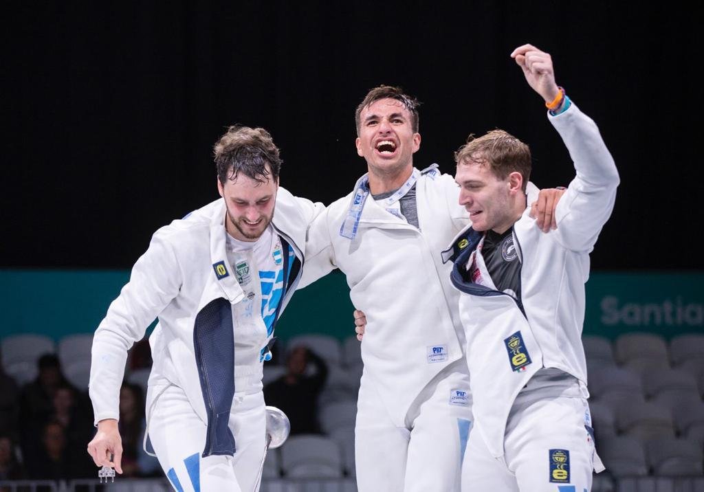 En este momento estás viendo JJPP Santiago 2023: esgrima | ARGENTINA GANÓ EL BRONCE EN ESPADA POR EQUIPOS MASCULINO
