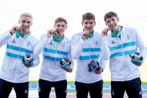 Lee más sobre el artículo JJPP Santiago 2023: ATLETISMO | HISTÓRICA JORNADA PARA LAS POSTAS NACIONALES CON RÉCORDS Y UNA MEDALLA DE BRONCE