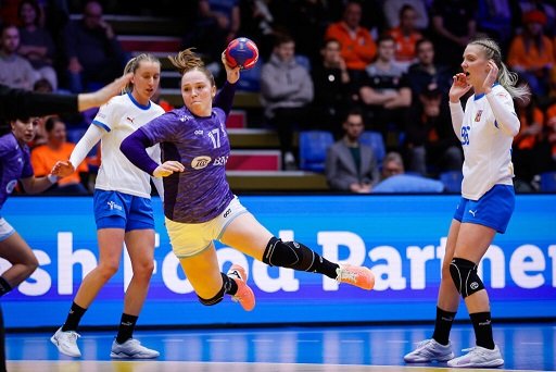 En este momento estás viendo Handball femenino: COPA DEL MUNDO | LA GARRA PERDIÓ CON REPÚBLICA CHECA EN LA SEGUNDA PRESENTACIÓN