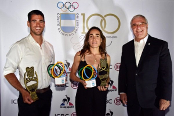 En este momento estás viendo Eventos: AGUSTÍN VERNICE Y BELÉN CASETTA CON LOS PREMIOS CENTENARIO A LOS MEJORES DEPORTISTAS DEL AÑO 2023
