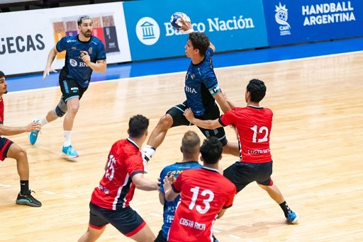 En este momento estás viendo Handball masculino: LOS GLADIADORES DEBUTARON CON UN TRIUNFO EN EL INICIO DEL TORNEO SUR-CENTRO