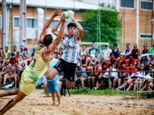 Lee más sobre el artículo Beach Handball: MEDALLAS PLATEADAS PARA DAMAS Y CABALLEROS EN EL SUR-CENTRO DE ASUNCIÓN