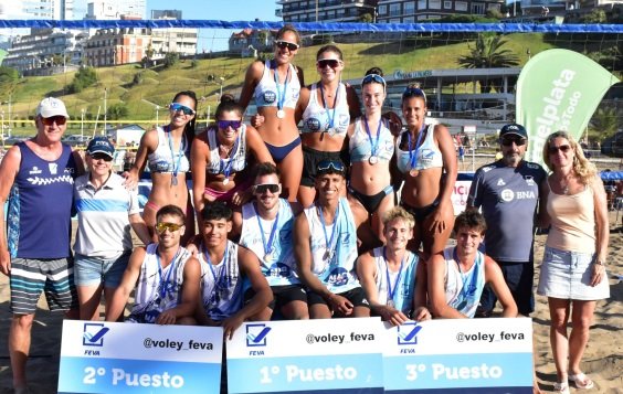 En este momento estás viendo Beach Volley: SOSAYA-AMIEVA EN CABALLEROS Y PERALTA-ENRÍQUEZ EN DAMAS, FUERON LOS GANADORES DE LA ETAPA 4 DEL CIRCUITO ARGENTINO