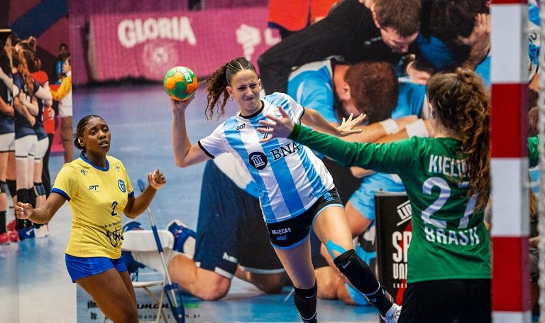 En este momento estás viendo Handball femenino: LAS PRESELECCIONES CATEGORÍA JUVENIL Y JUNIOR COMENZARON LA ACTIVIDAD DE LA TEMPORADA