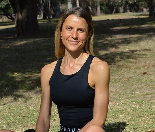 En este momento estás viendo Sección «Con los pies en la tierra ……»: CAMILA CIOFFI, DE LA CALLE A LA MONTAÑA