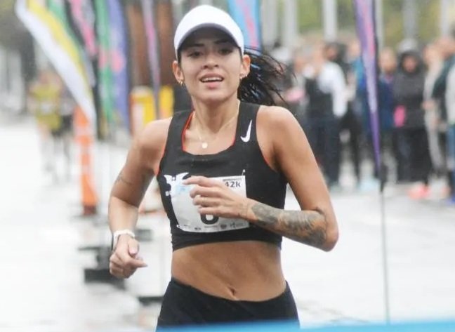 En este momento estás viendo Atletismo: ERARIO Y MELLAO DE GARCÍA GANARON EL MARATON «A PAMPA TRAVIESA»