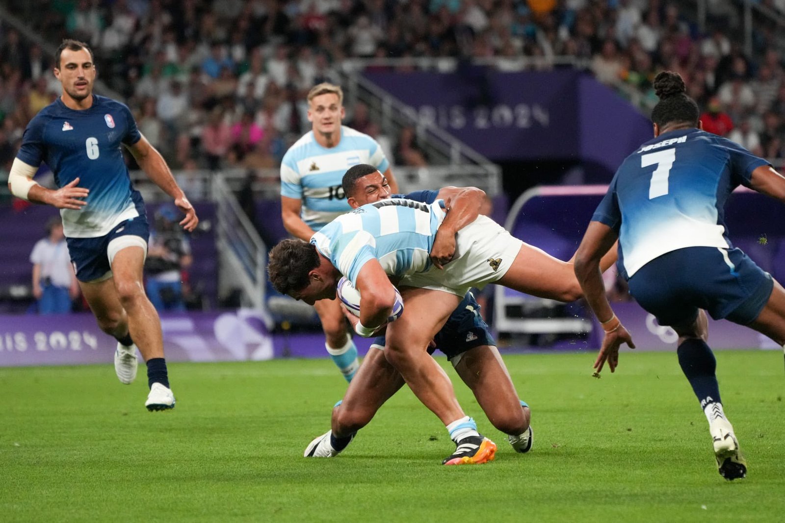 En este momento estás viendo JJOO PARÍS 2024: RUGBY SEVEN MASCULINO | LOS PUMAS 7S CAYERON EN CUARTOS DE FINAL ANTE FRANCIA