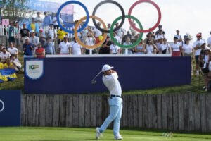 Lee más sobre el artículo JJOO París 2024: GOLF | SEGUNDA RONDA EN EL INDIVIDUAL MASCULINO Y ALEJANDRO TOSTI SUEÑA CON ALCANZAR EL PODIO
