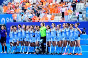 Lee más sobre el artículo JJOO París 2024: HOCKEY CÉSPED FEMENINO | LAS LEONAS CAYERON CON PAÍSES BAJOS Y JUGARÁN POR EL BRONCE