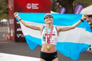 Lee más sobre el artículo Atletismo: LA ARGENTINA CHIARA MAINETTI Y EL PERUANO MARTÍN AMBROCIO SE CORONARON COMO CAMPEONES SUDAMERICANOS DE MARATÓN