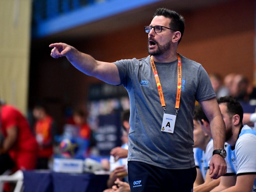 Handball masculino: FIN DE CICLO DE GUILLERMO MILANO AL FRENTE DE LOS GLADIADORES