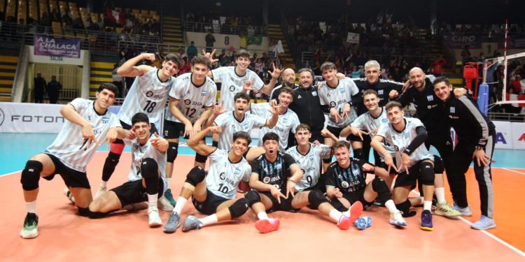 En este momento estás viendo Voley masculino: LA SELECCIÓN ARGENTINA U21 FINALIZÓ TERCERO EN EL SUDAMERICANO U21 Y CLASIFICÓ AL MUNDIAL 2025