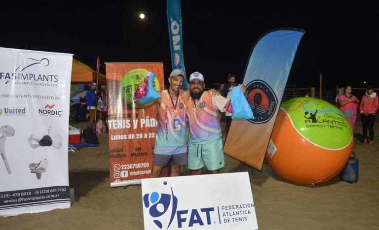 En este momento estás viendo Beach Tennis: ACTIVIDAD EN LA PLAYA OLÍMPICA