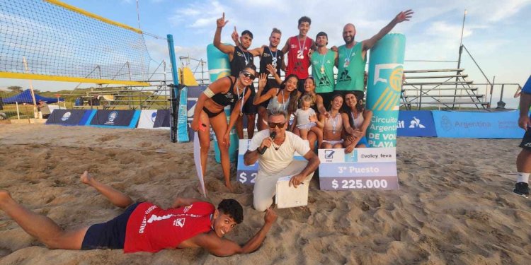 En este momento estás viendo Beach Volley: PEREYRA-KLUG Y SOSAYA-INOSTROZA SE ADJUDICARON LA QUINTA ETAPA DEL CIRCUITO ARGENTINO