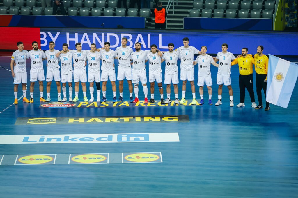 En este momento estás viendo Handball masculino: COPA DEL MUNDO | LOS GLADIADORES DEBUTARON EN EL MUNDIAL CON DERROTA FRENTE A EGIPTO