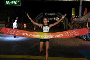 Lee más sobre el artículo Atletismo: JOAQUÍN ARBE Y NÉLIDA PEÑAFLOR GANARON LA PRUEBA «NOCTURNA SONDER» DE ROSARIO