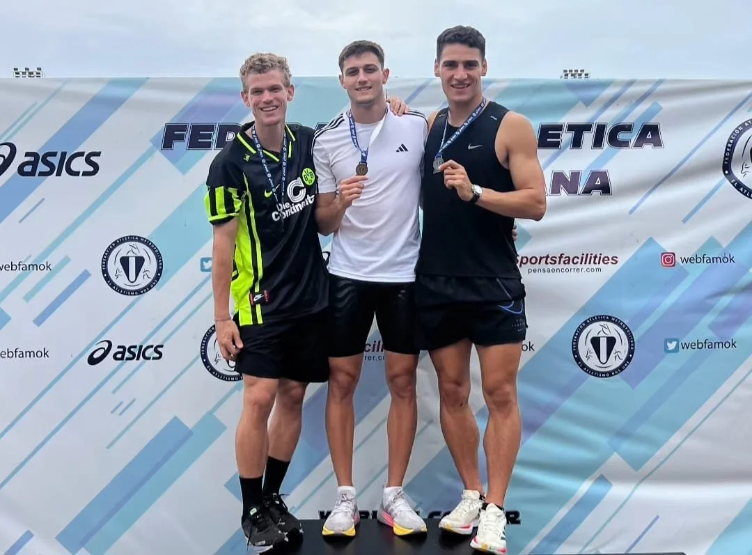 En este momento estás viendo Atletismo: BUENAS MARCAS EN EL TORNEO METROPOLITANO EN EN CENARD