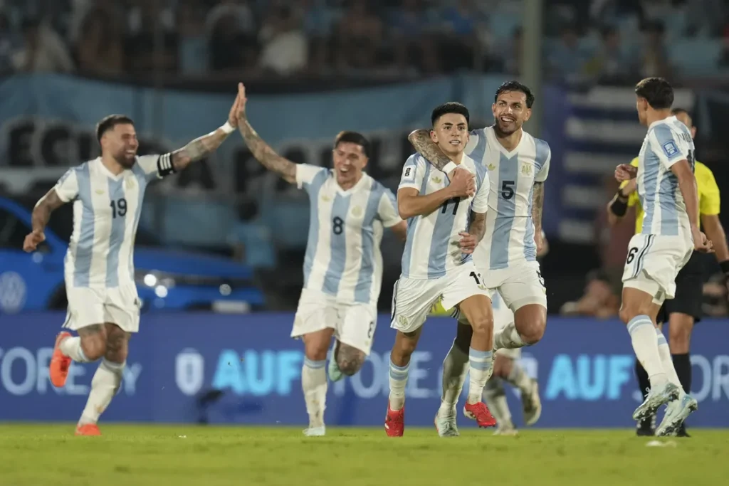 Fútbol masculino: ELIMINATORIAS SUDAMERICANAS | ARGENTINA SUPERÓ A URUGUAY EN EL CENTENARIO