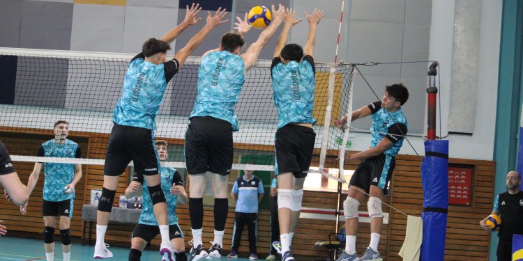 En este momento estás viendo Voley masculino: INICIO DE ENTRENAMIENTOS DE LA SELECCIÓN MASCULINA EN EL CENARD