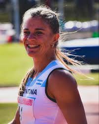 Lee más sobre el artículo Atletismo: BELÉN FRITZSCHE Y MANUEL ROBLES DEBUTARON CON BUENOS RESULTADOS EN EL TOUR EUROPEO