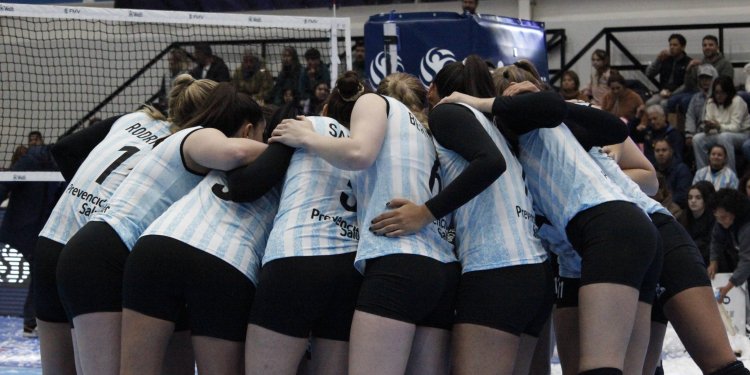 En este momento estás viendo Voley femenino: ALEMANIA SE LLEVÓ EL PRIMER PARTIDO FRENTE A LAS PANTERAS EN BUENOS AIRES
