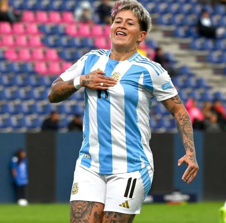 En este momento estás viendo Futbol femenino: COPA AMÉRICA | LA SELECCIÓN ARGENTINA Y UN VUELO DIRECTO A SEMIFINALES