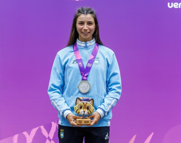En este momento estás viendo Juegos ASU 2025: CICLISMO | JULIETA BENEDETTI SE ADJUDICÓ LA MEDALLA DE PLATA EN OMNIUM