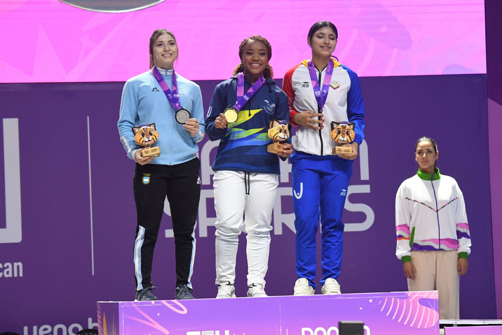 En este momento estás viendo Juegos ASU 2025: LEVANTAMIENTO PESAS | DIEGO TURNER Y MARÍA PAZ CASADEVALL GANARON SENDAS MEDALLAS DE PLATA