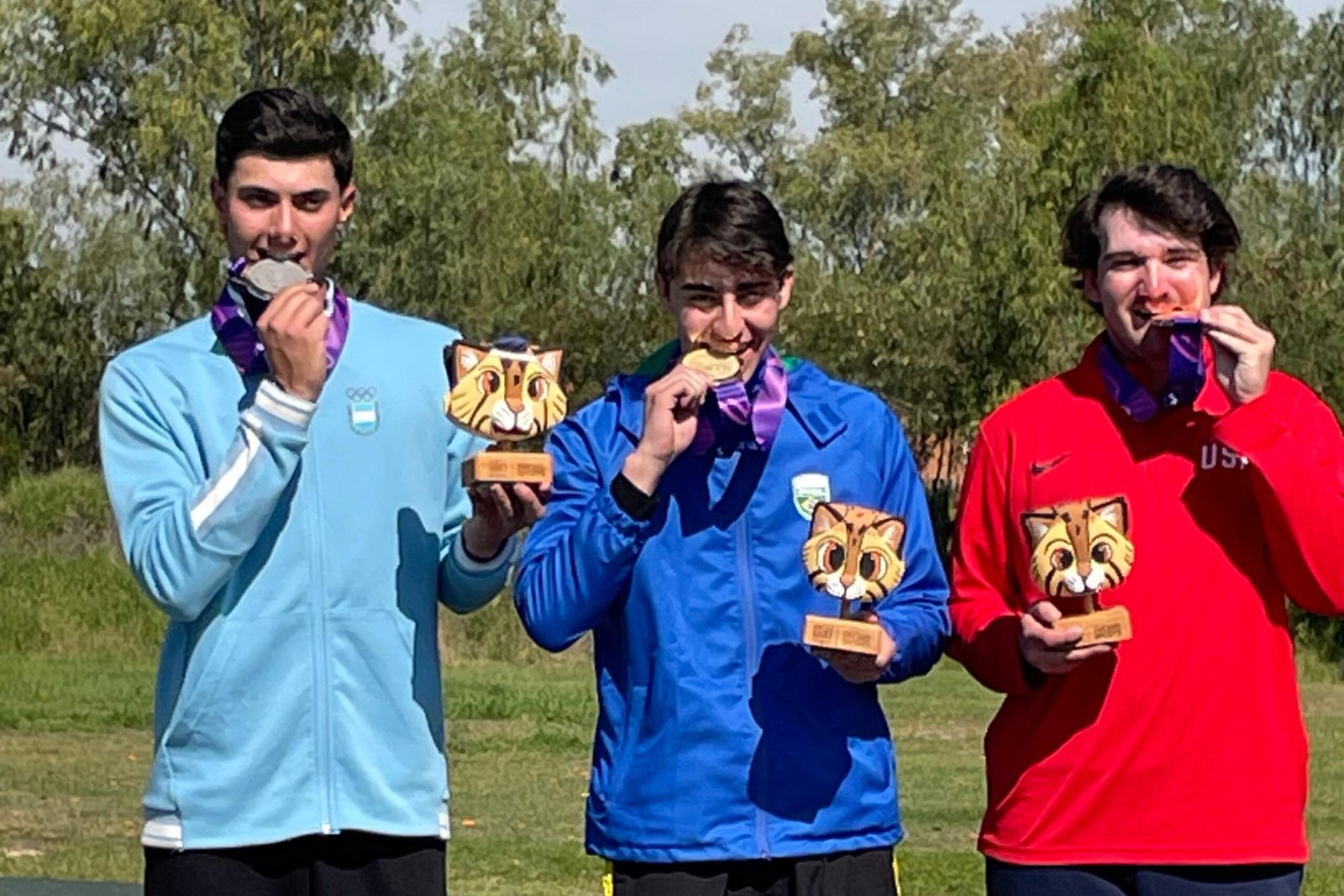 En este momento estás viendo Juegos ASU 2025: TIRO DEPORTIVO | JOAQUÍN CISNEROS SE LLEVÓ LA PLATA Y MARÍA EMILIA OBLAN SE QUEDÓ CON EL BRONCE