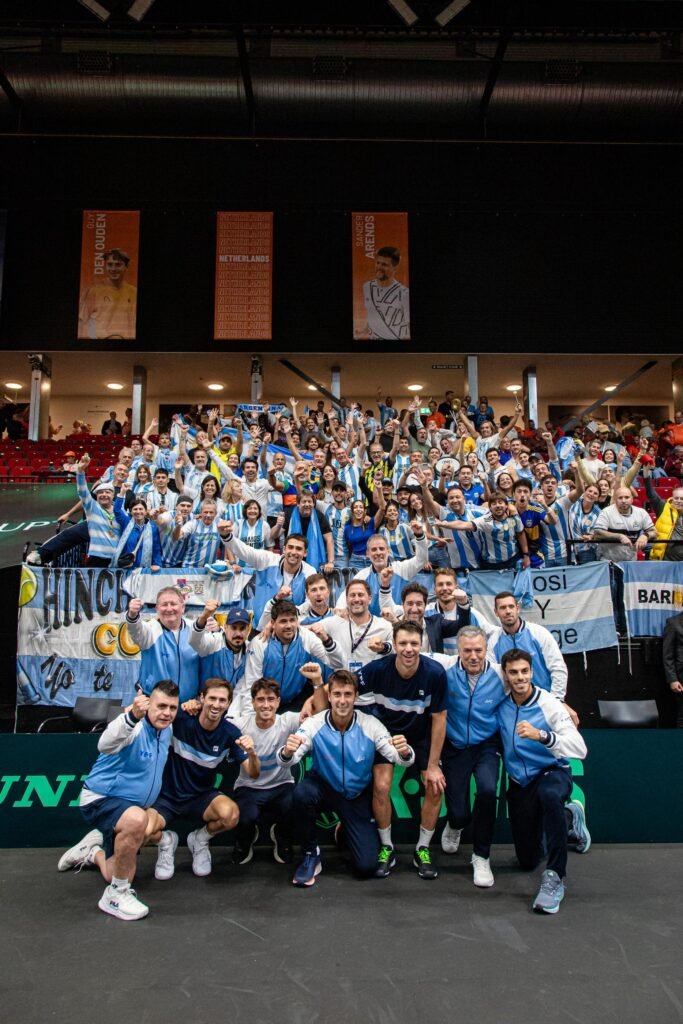 Tenis masculino: COPA DAVIS | ARGENTINA LE GANÓ A PAÍSES BAJOS Y CLASIFICÓ A LA RONDA FINAL