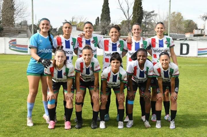 En este momento estás viendo Fútbol femenino: FECHA 4 Y ASOMAN LAS LÍDERES EN LAS TABLAS