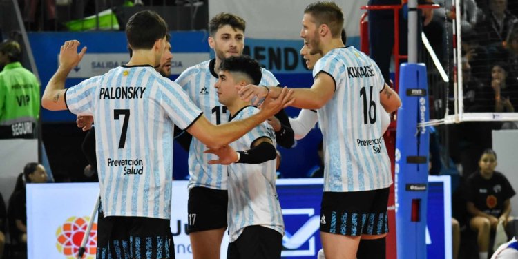 En este momento estás viendo Voley masculino: ARGENTINA LE GANÓ A CUBA EN LOS DOS AMISTOSOS DISPUTADOS SAN JUAN