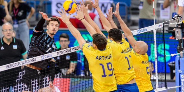 En este momento estás viendo Voley masculino: ARGENTINA Y UN AMISTOSO CON BRASIL EN LA CONTINUACIÓN DE LA PREPARACIÓN PARA EL MUNDIAL