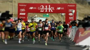 Lee más sobre el artículo Atletismo: LAUREANO ROSA Y MARÍA LUJÁN URRUTIA GANARON EL MEDIO MARATÓN DE COMODORO RIVADAVIA
