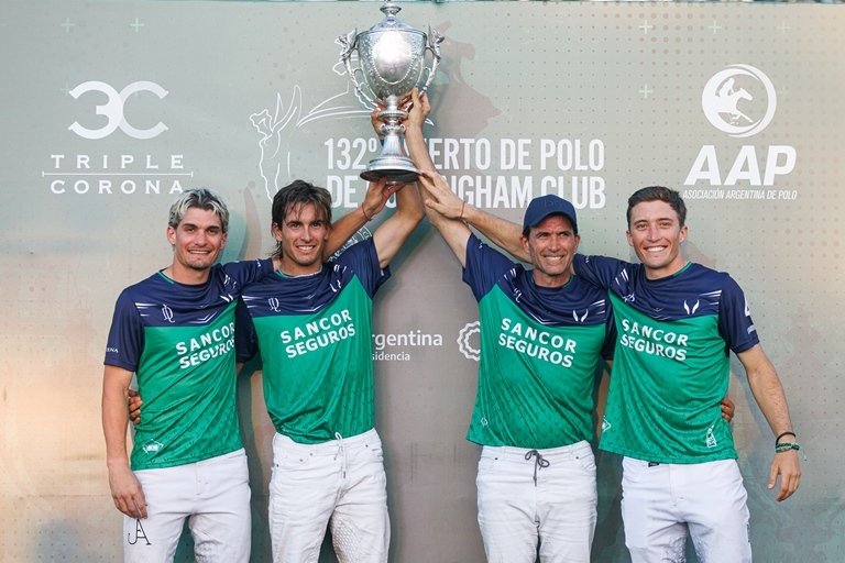En este momento estás viendo Polo masculino: ABIERTO DE HURLINGHAM | LA NATIVIDAD LA DOLFINA CONSIGUIÓ LA EDICIÓN 132º DEL TORNEO