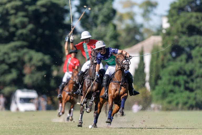 En este momento estás viendo Polo masculino: ABIERTO DE TORTUGAS | LOS MACHITOS EL REFUGIO Y LA NATIVIDAD LA DOLFINA GANARON EN SUS SEGUNDAS PRESENTACIONES