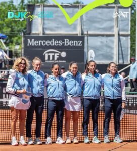 Lee más sobre el artículo Tenis Femenino: Billie Jean King Cup con aires serranos Argentina cayó ante Suiza