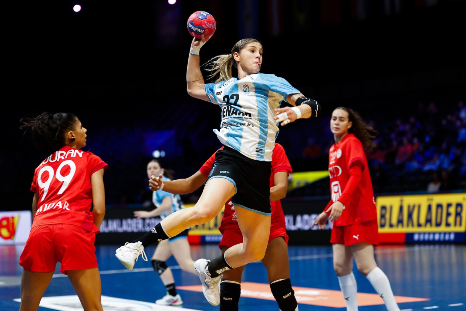En este momento estás viendo Handball femenino: MUNDIAL DE ALEMANIA Y PAÍSES BAJOS | LA GARRA SUPERÓ A EGIPTO Y CLASIFICÓ A LA MAIN ROUND