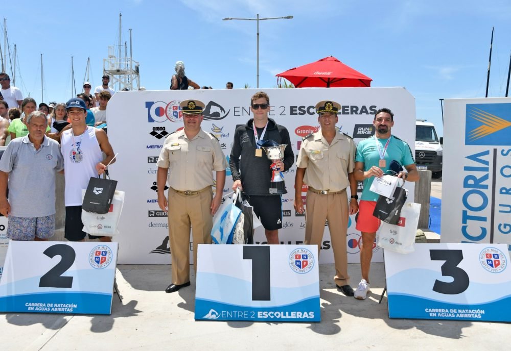 En este momento estás viendo Natación: AGUAS ABIERTAS | EXITOSA NUEVA EDICIÓN DE LA CARRERA «ENTRE DOS ESCOLLERAS»