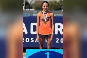 Lee más sobre el artículo Atletismo: NÉLIDA PEÑAFLOR Y ALEXIS CORRÍAS SE ADJUDICARON LOS 10K NEW BALANCE EN PALERMO