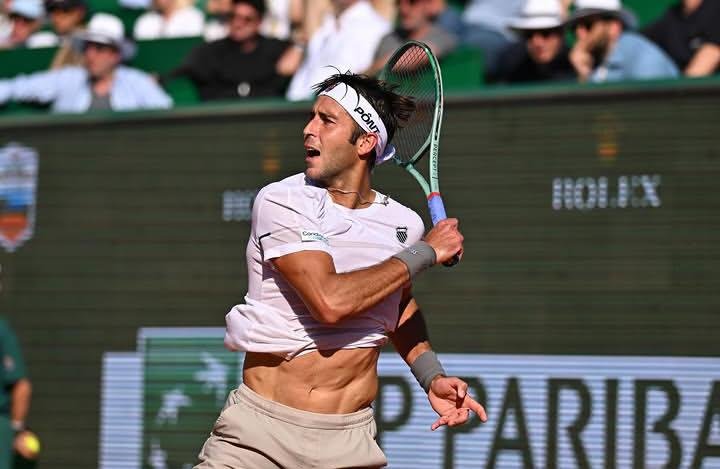 En este momento estás viendo Tenis Masculino: TOMÁS ETCHEVERRY LLEGÓ HASTA CUARTOS EN MONTECARLO
