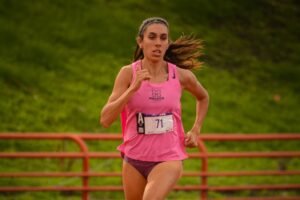 Lee más sobre el artículo Atletismo: MICAELA LEVAGGI Y SOFÍA LUNA CON EXCELENTES MARCAS EN EL TORNEO DEL CENARD