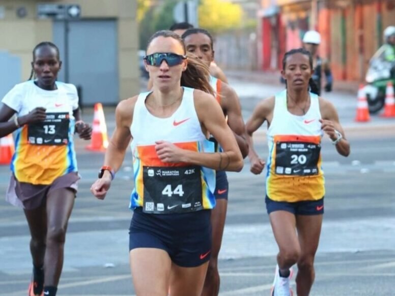 Atletismo: FLORENCIA BORELLI FINALIZÓ 5TA. EN LA MARATÓN INTERNACIONAL DE PORTO ALEGRE
